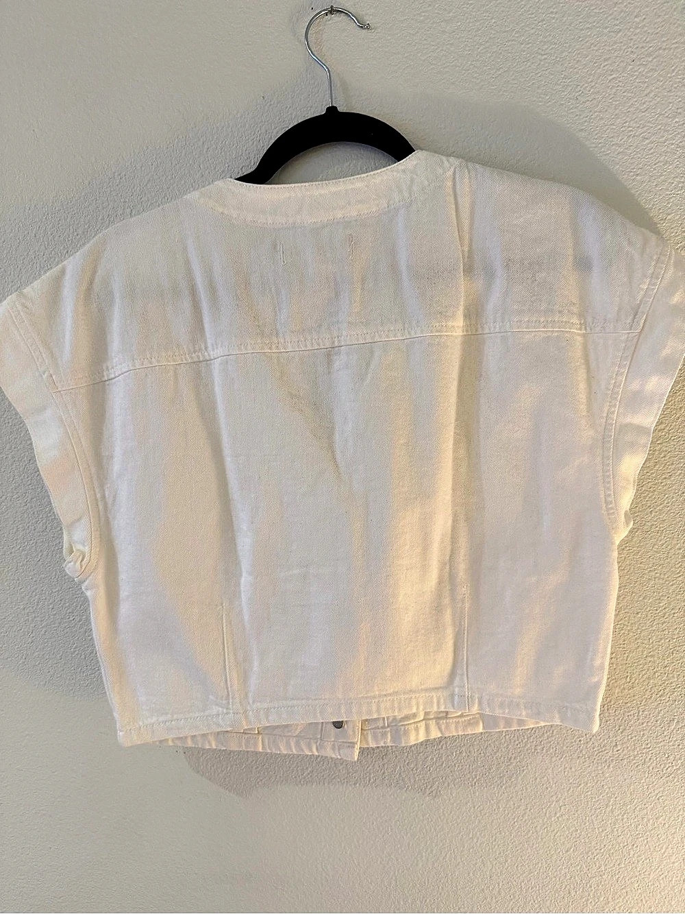 Madewell Cropped Vest in Airy Denim Button Front Top White Size 8, NWT - Picture 2 of 3